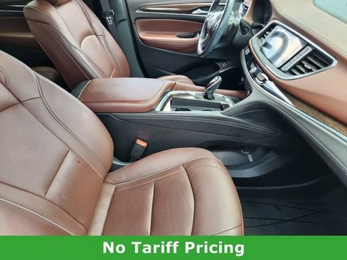 Used 2020 Buick Enclave Avenir w/ Avenir Technology Package FWD image 13