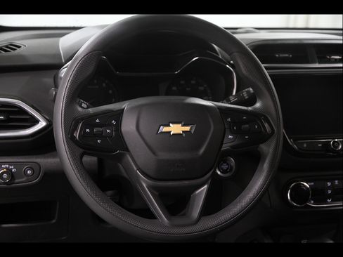 Used 2023 Chevrolet TrailBlazer LT w/ Convenience Package AWD/4WD image 7