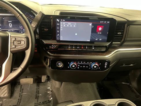Certified 2024 GMC Sierra 1500 Elevation AWD/4WD image 22