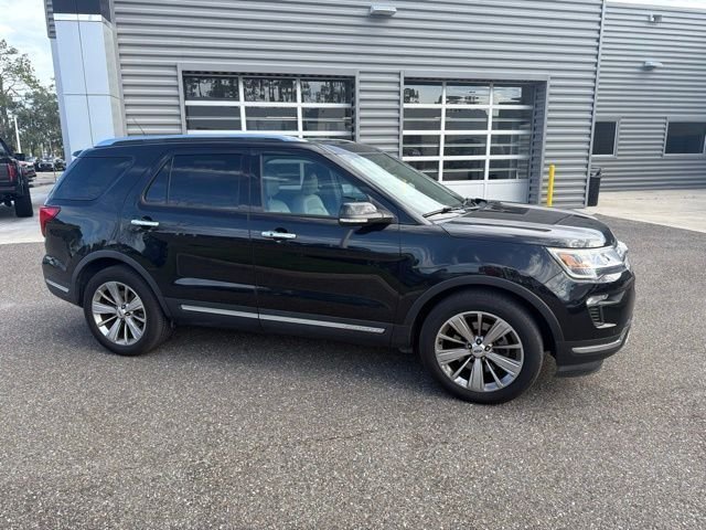 Used 2019 Ford Explorer Limited w/ Class III Trailer Tow Package FWD image 2