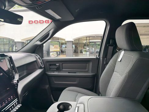 New 2026 RAM 2500 Tradesman AWD/4WD image 25