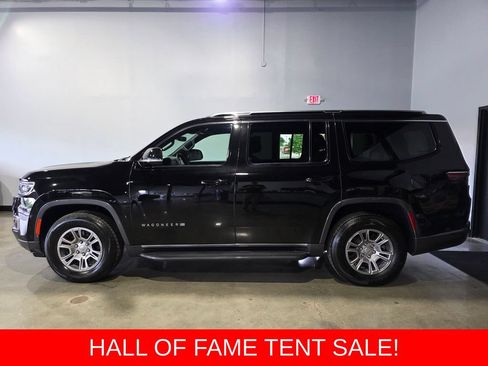 Used 2022 Jeep Wagoneer Series I AWD/4WD image 7