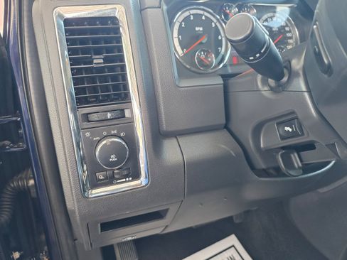 Used 2012 RAM 1500 Laramie AWD/4WD image 14