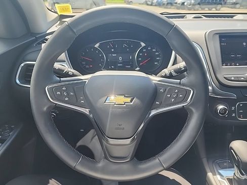 Used 2023 Chevrolet Equinox LT AWD/4WD image 13
