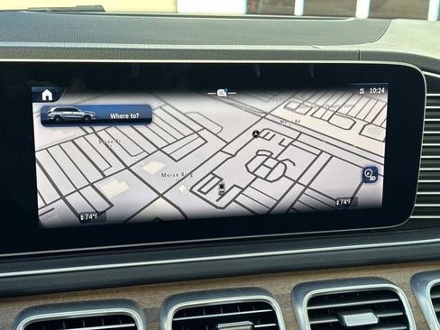 Used 2025 Mercedes-Benz GLS 450 4MATIC image 23