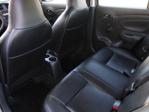Used 2016 Nissan Versa S FWD image 21