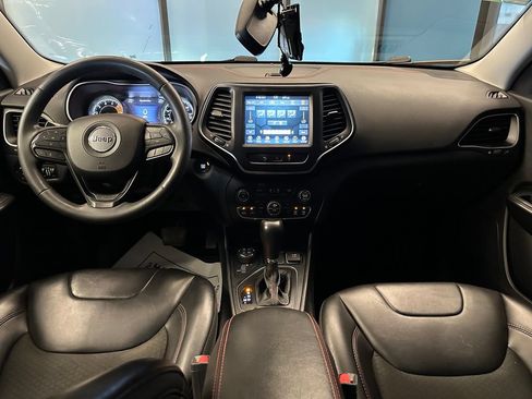 Used 2022 Jeep Cherokee Trailhawk AWD/4WD image 9