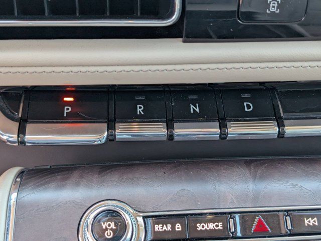 Used 2023 Lincoln Aviator Reserve w/ Equipment Group 201A AWD/4WD image 31
