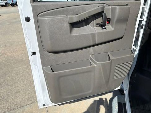 Used 2024 GMC Savana 2500 w/ Driver Convenience Package RWD image 10