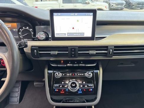 Certified 2021 Lincoln Corsair FWD w/ Premium Package image 26