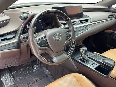 Used 2021 Lexus ES 350 w/ Premium Package image 14