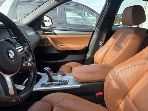 Used 2018 BMW X4 M40i image 15