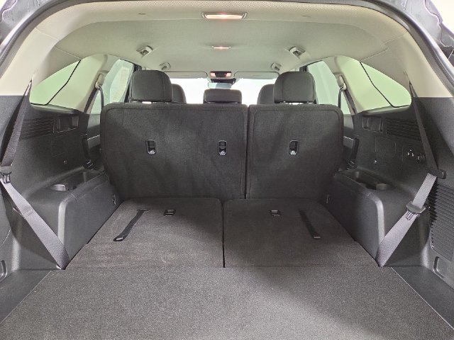 Certified 2025 Kia Sorento LX FWD image 30