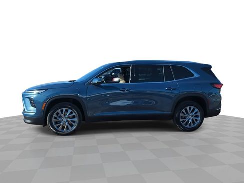 Used 2025 Buick Enclave Preferred image 5