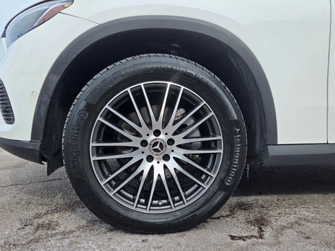 Used 2023 Mercedes-Benz GLC 300 4MATIC image 11