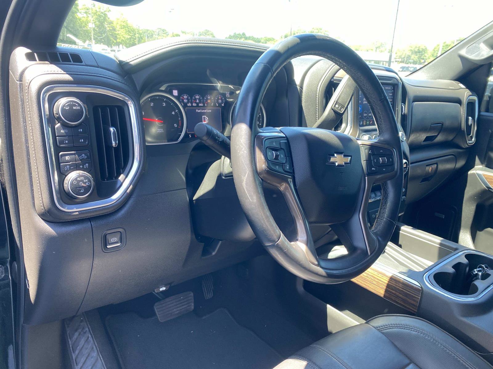 Used 2023 Chevrolet Silverado 3500 High Country AWD/4WD image 22