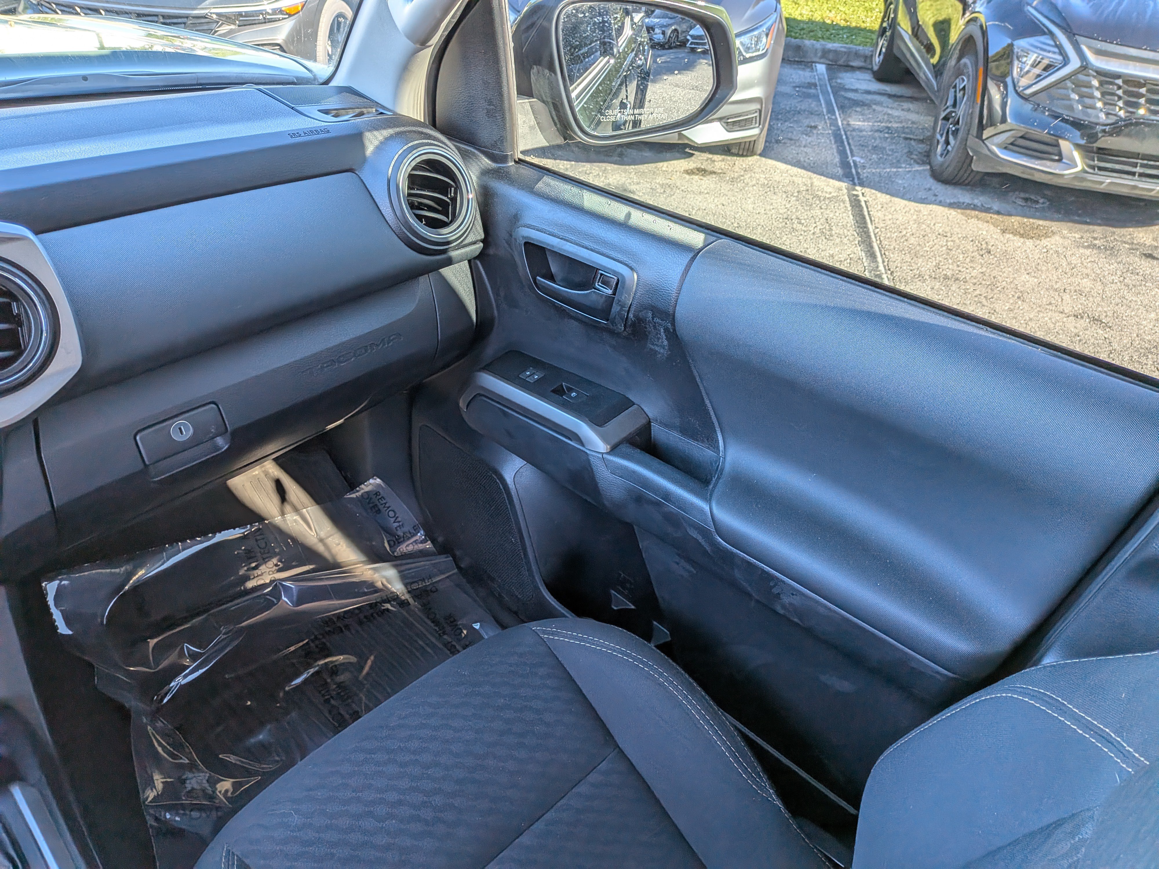 Used 2021 Toyota Tacoma SR5 w/ Trail Edition RWD image 17