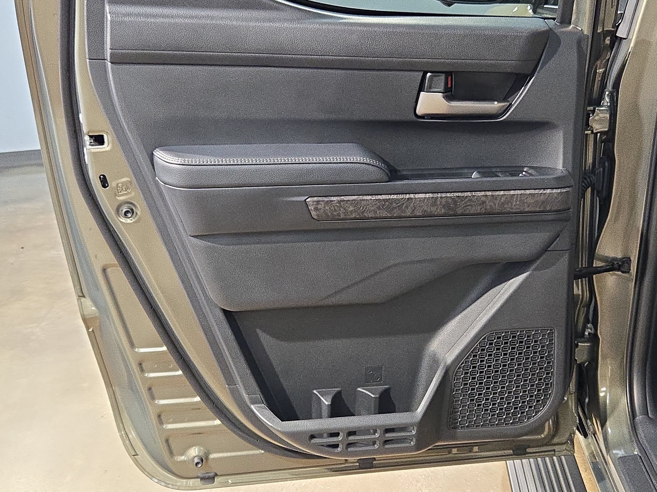 Certified 2026 Toyota Tacoma Limited AWD/4WD image 34