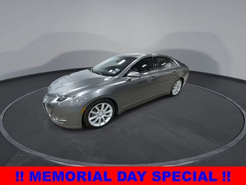 Used 2014 Lincoln MKZ AWD w/ Equipment Group 102A Reserve image 4
