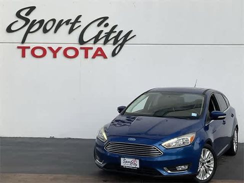 Used 2018 Ford Focus Titanium image 1