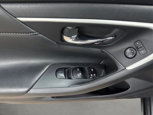 Used 2018 Nissan Altima 2.5 SL FWD image 15
