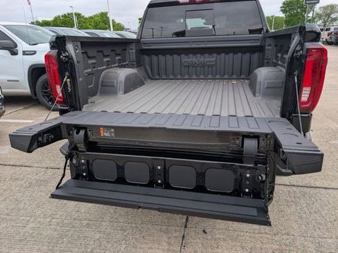New 2026 GMC Sierra 1500 Denali w/ Technology Package AWD/4WD image 7