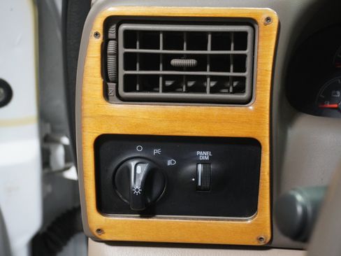 Used 1999 Ford F350 XL image 8