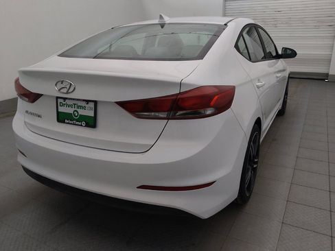 Used 2017 Hyundai Elantra SE FWD image 9