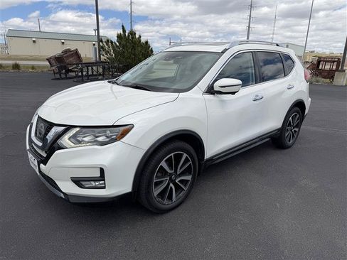 Used 2017 Nissan Rogue SL w/ SL Premium Package AWD/4WD image 4