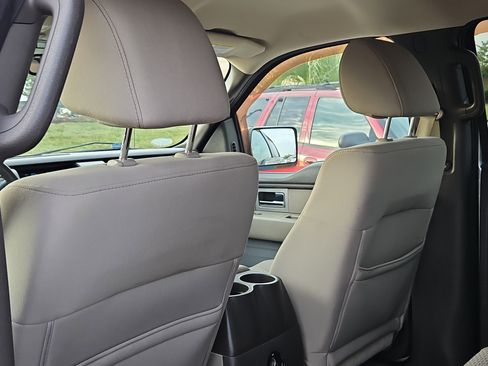 Used 2010 Ford F150 XLT image 7