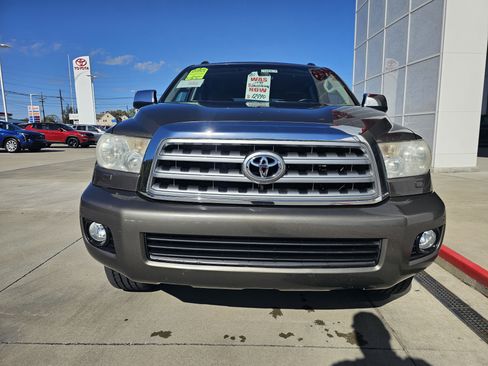 Used 2010 Toyota Sequoia Limited image 14