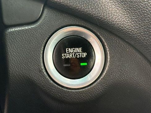 Used 2020 Chevrolet Equinox LT w/ Sport Edition image 27