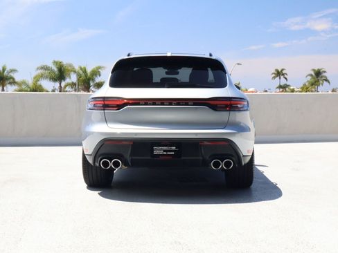 Certified 2026 Porsche Macan AWD/4WD image 10