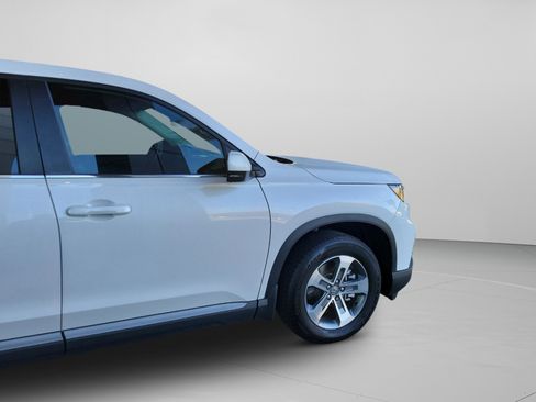 Used 2025 Honda Pilot EX-L image 30