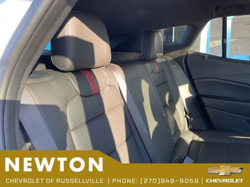 New 2026 Chevrolet Trax RS w/ Sunroof Package FWD image 33