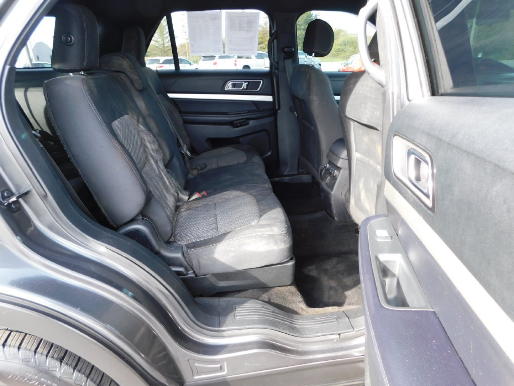 Used 2017 Ford Explorer XLT AWD/4WD image 22