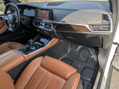 Used 2020 BMW X5 xDrive40i w/ Premium Package image 28