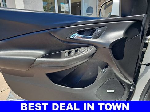 Used 2018 Chevrolet Volt Premier w/ Driver Confidence Package FWD image 26