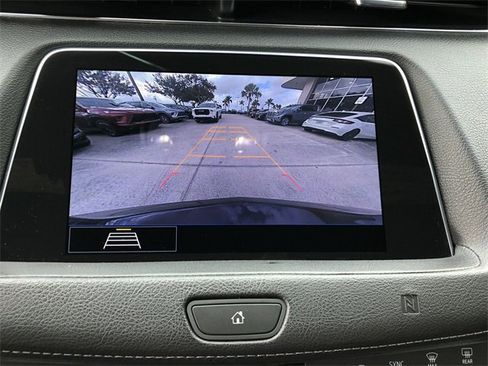 Used 2020 Cadillac XT4 Premium Luxury image 25