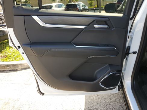 New 2026 GMC Acadia Elevation w/ Black Edition FWD image 8