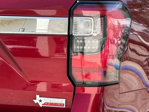 Used 2019 Ford Expedition Limited w/ Texas Edition Package RWD image 30