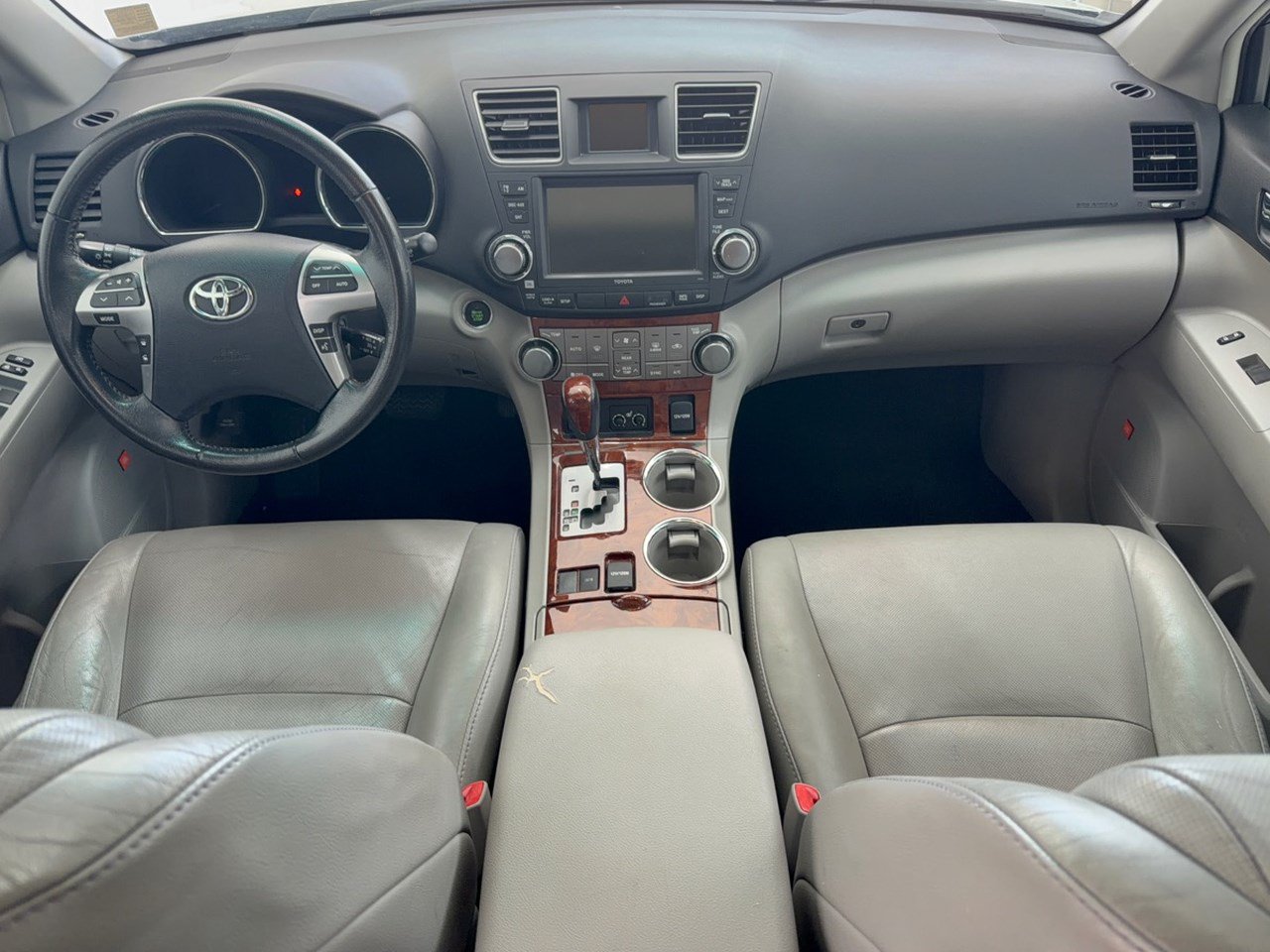 Used 2011 Toyota Highlander Limited w/ Tow Pkg FWD image 17