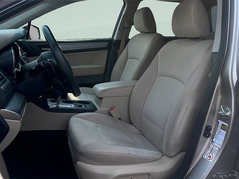 Used 2018 Subaru Outback 2.5i Premium AWD/4WD image 22