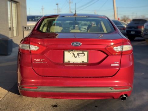Used 2015 Ford Fusion SE w/ Equipment Group 202A image 4