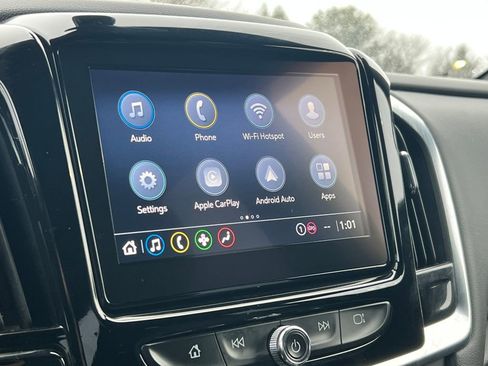 Used 2023 Chevrolet Traverse LT image 28