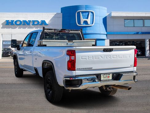 Used 2021 Chevrolet Silverado 3500 LT image 8