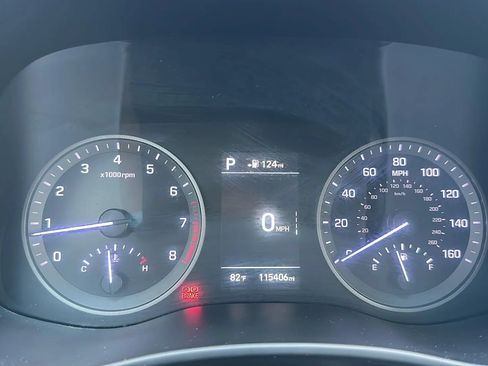 Used 2021 Hyundai Tucson Ultimate w/ Cargo Package FWD image 11