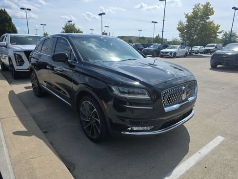 Used 2021 Lincoln Nautilus Reserve w/ Equipment Group 202A AWD/4WD image 3