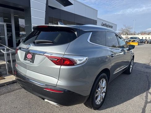 Used 2023 Buick Enclave Premium w/ Experience Buick Package image 8