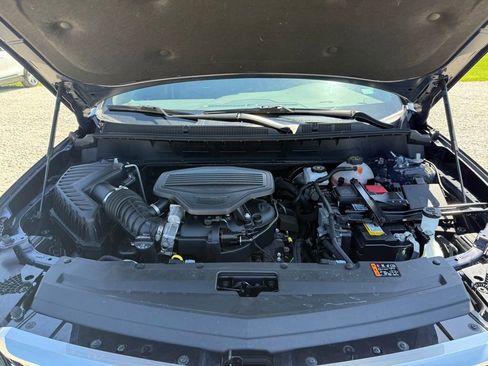 Used 2024 Cadillac XT6 Premium Luxury w/ LPO, Floor Liner Package AWD/4WD image 18